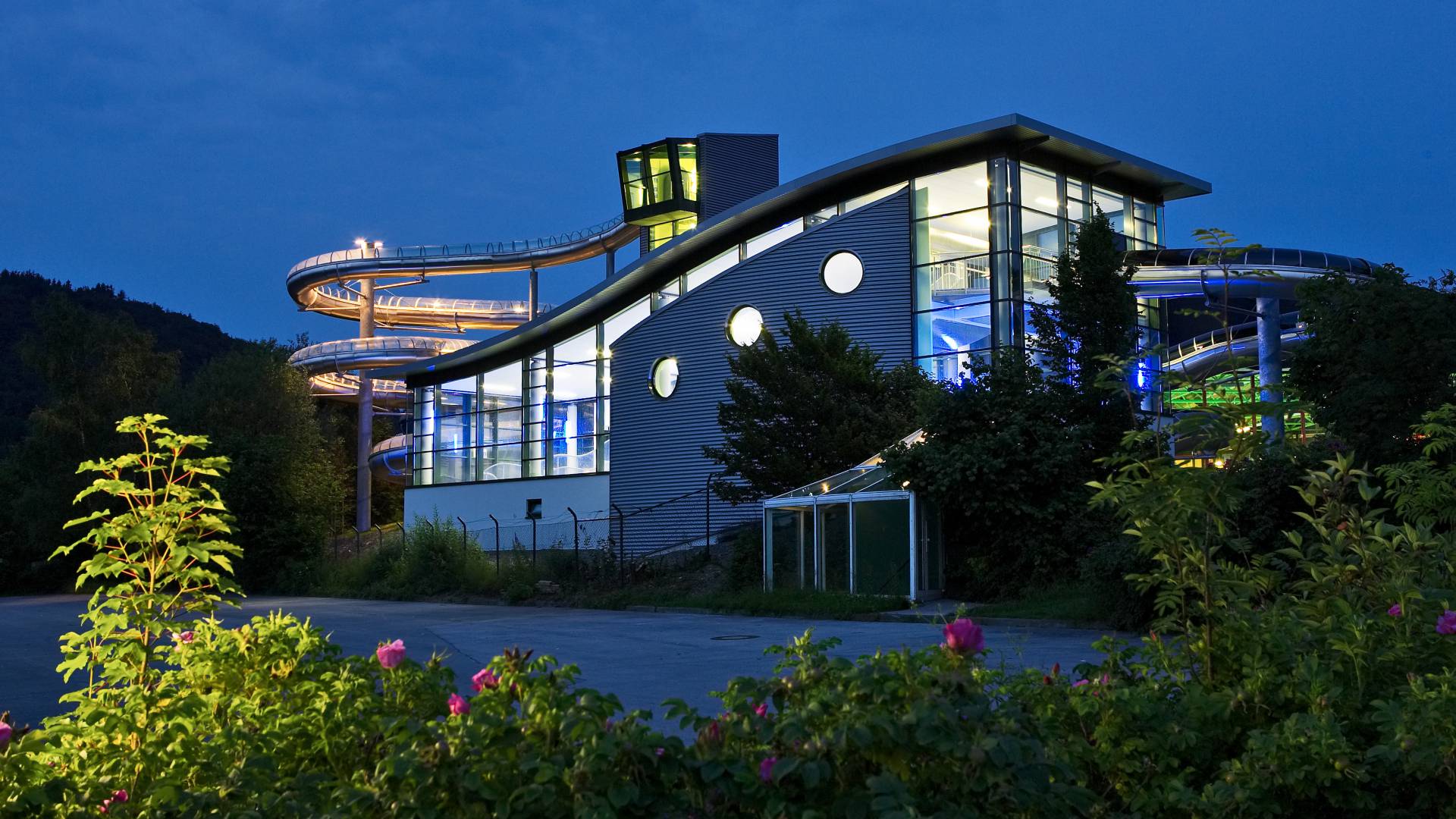 Wonderful world of water with a Caribbean flair: Look forward to incomparable bathing fun in the nearby Lagoon Adventure Pool in Willingen.